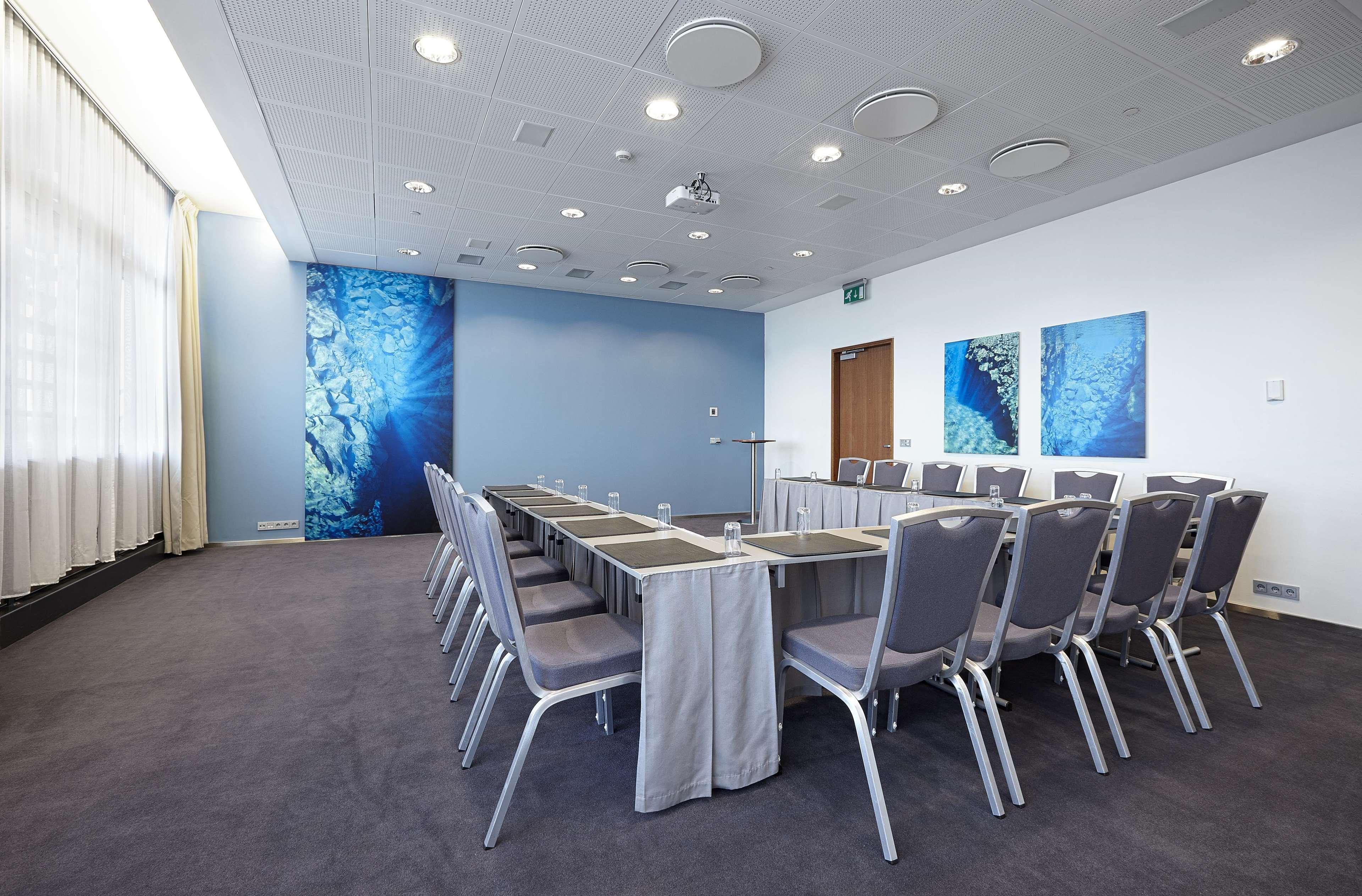 Готель Hilton Reykjavik Nordica Екстер'єр фото