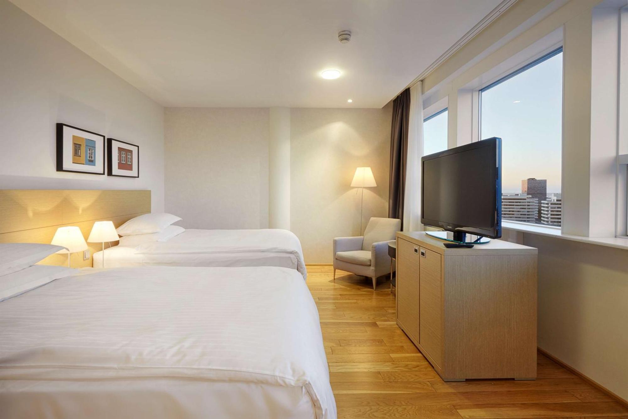 Готель Hilton Reykjavik Nordica Екстер'єр фото